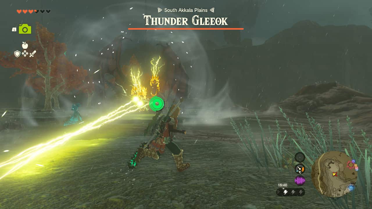 Tears of the Kingdom Thunder Gleeok: Link running from the electric beam of a Thunder Gleeok.