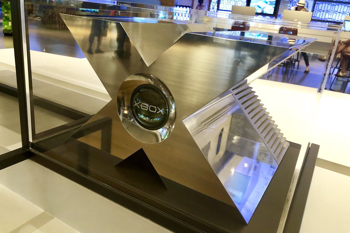 Xbox’s bulky prototype from 2000 has found a new home
