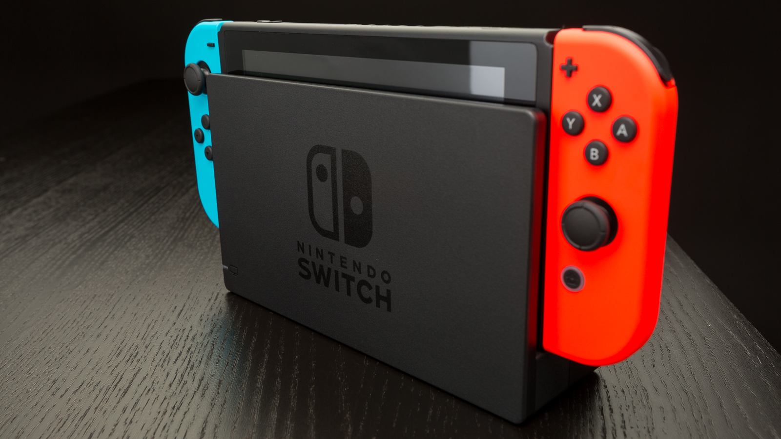 Nintendo Switch and 3DS sold a truck load in the US last month