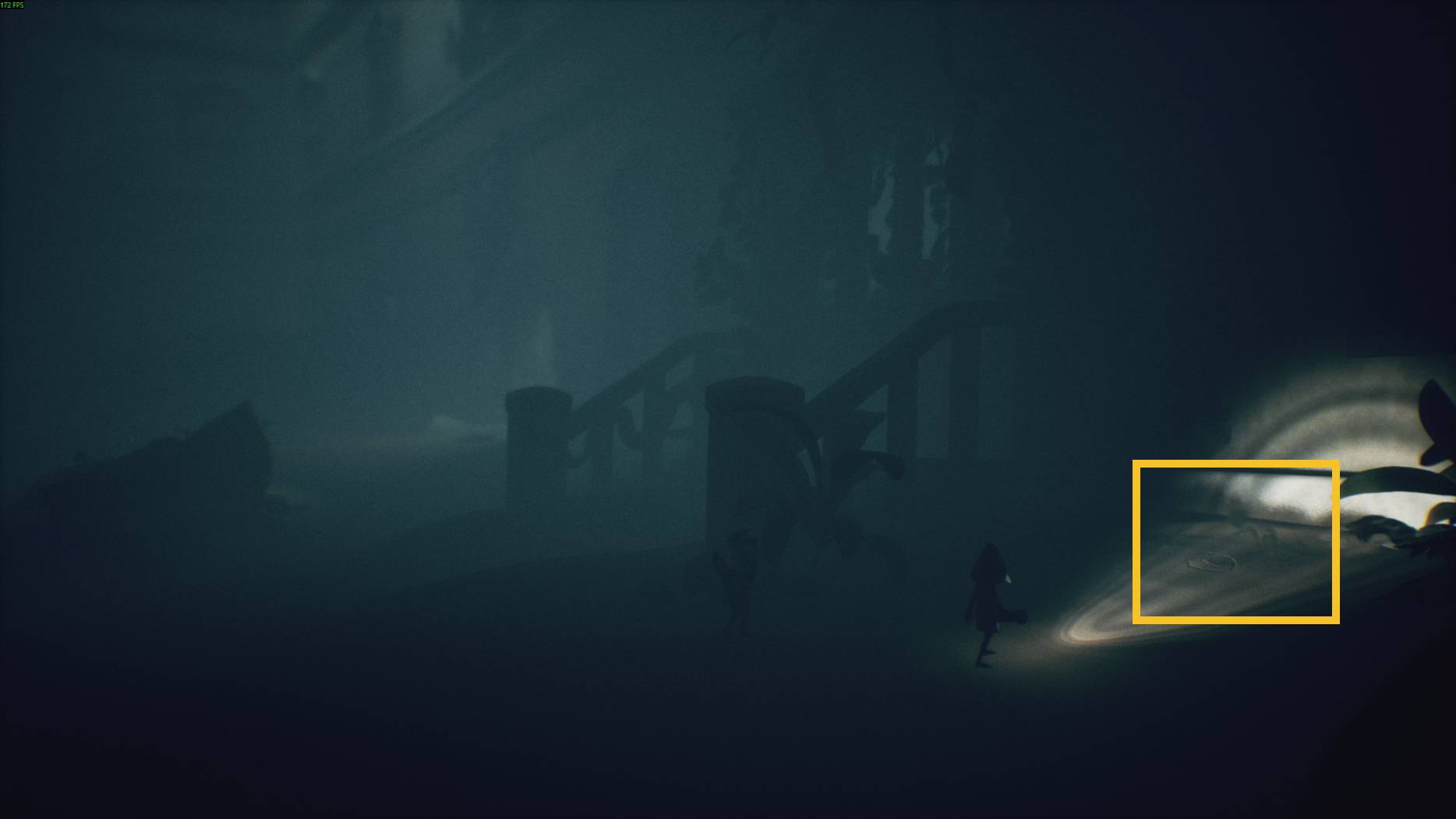 A player shines a flashlight toward a Lady Statue near the stairs in All Little Nightmares 3’s dark garden area.