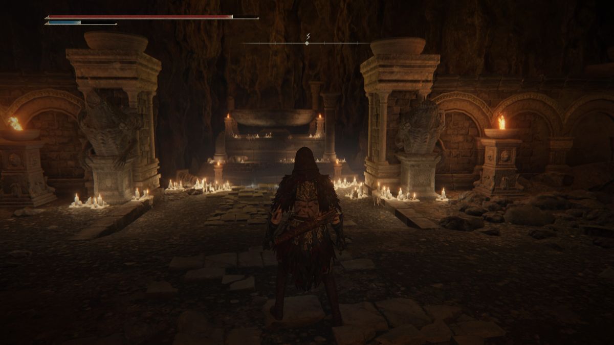 Elden Ring Shadow of the Erdtree Dragon Hunter's Great Katana - Player standing at top of cliff in dungeon