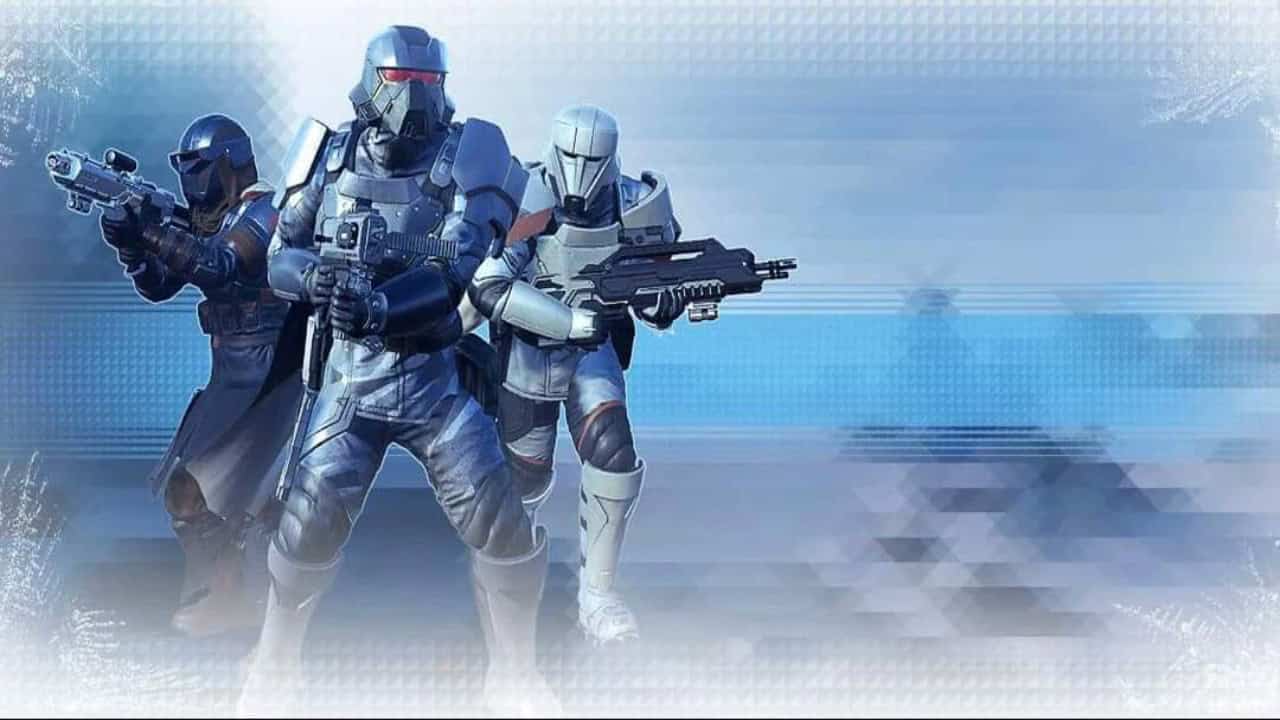 Three futuristic soldiers in armor, holding weapons, advancing with a blurred motion effect on a blue background in Helldivers 2.