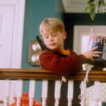 where to watch home alone thumbnail