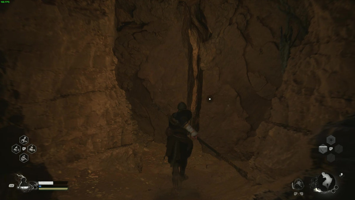 Keeness of Tiger Black Myth a shimmy crack wall in a cave.