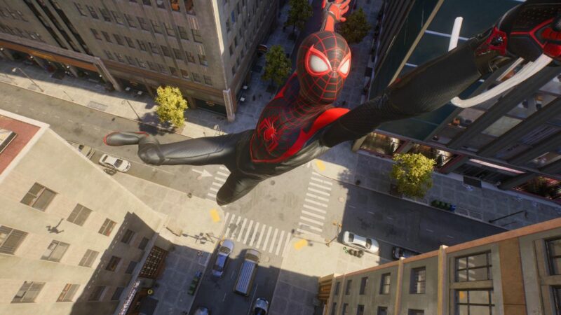 Spider-Man takes a selfie in the Spider-Man 2 screenshot.