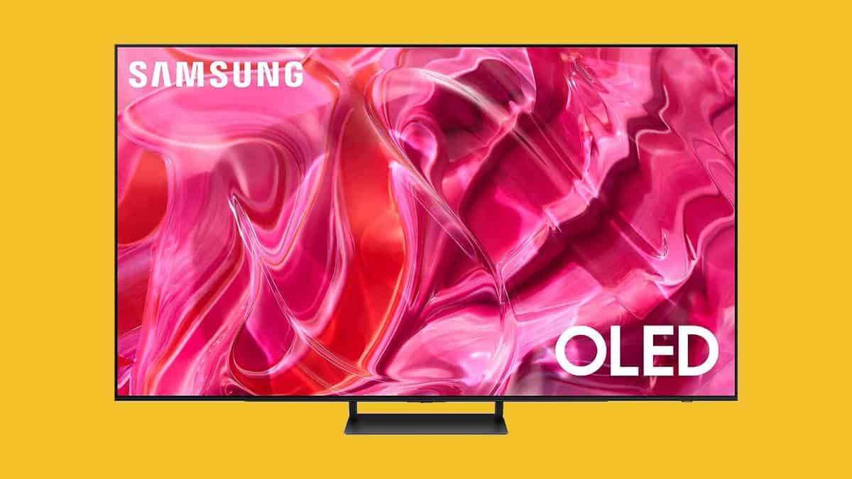 Samsung 4K OLED TV gets a holly jolly $400 discount in Amazon deal