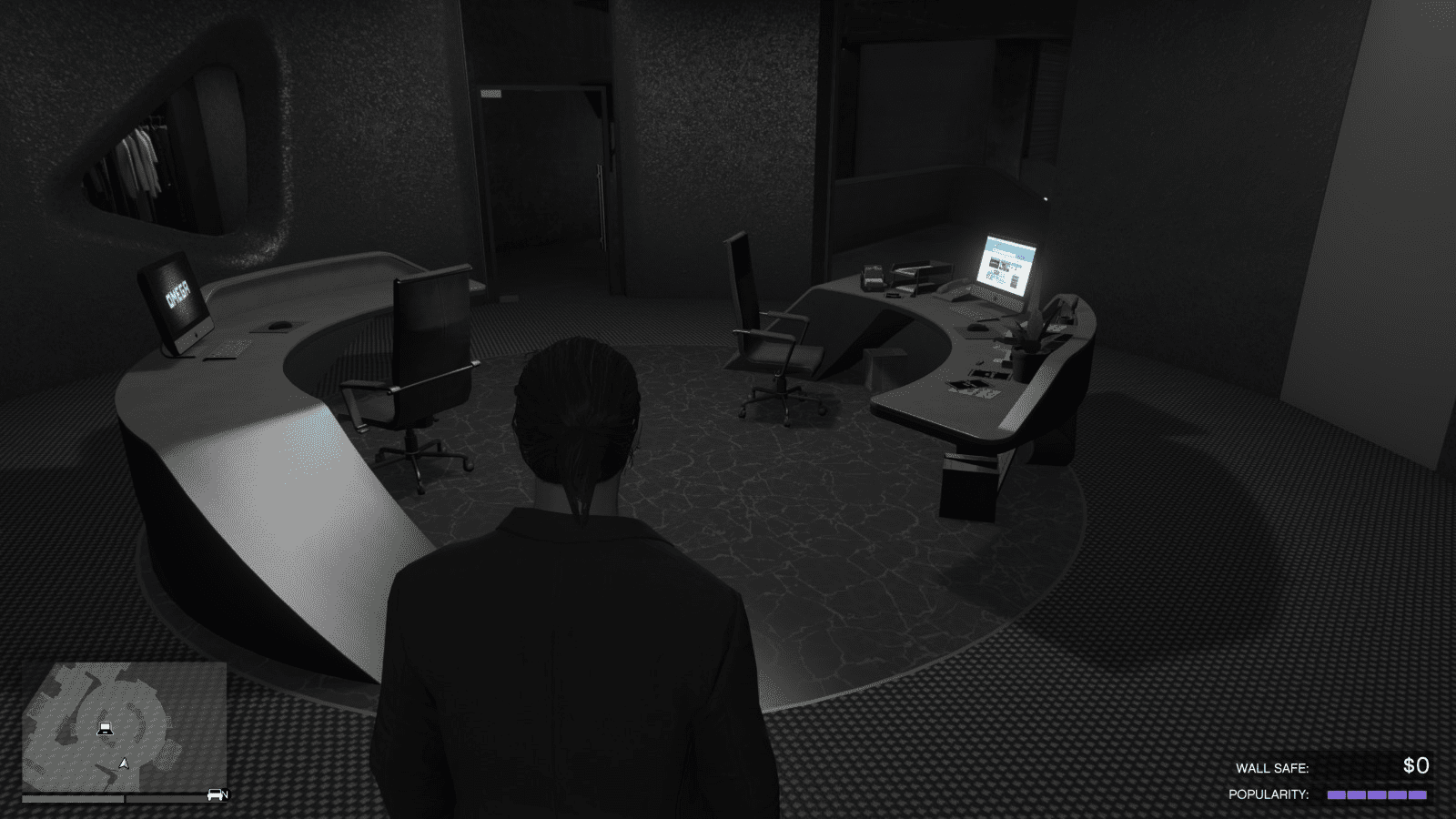 Main character in a nightclub in GTA 5 online