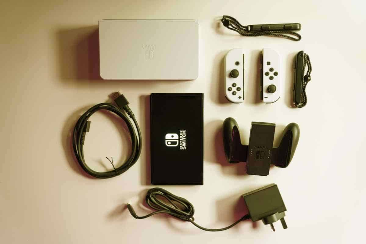 Tips you need to know before buying a Nintendo Switch this holiday season
