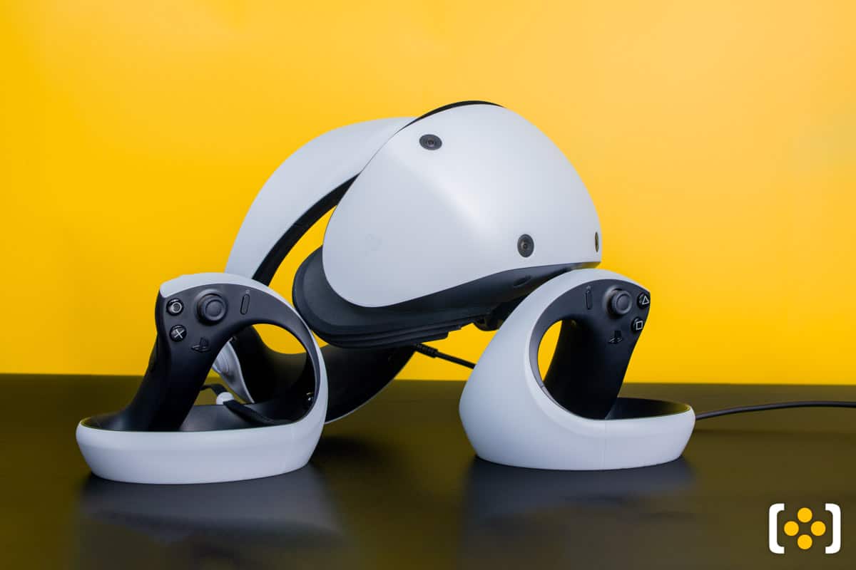 The PSVR 2 headset and controllers