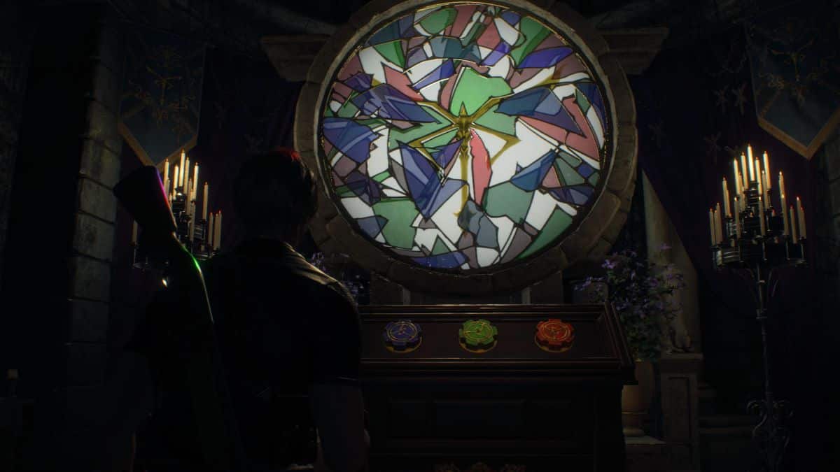 Resident Evil 4 Church Light Puzzle, Leon turning the dials
