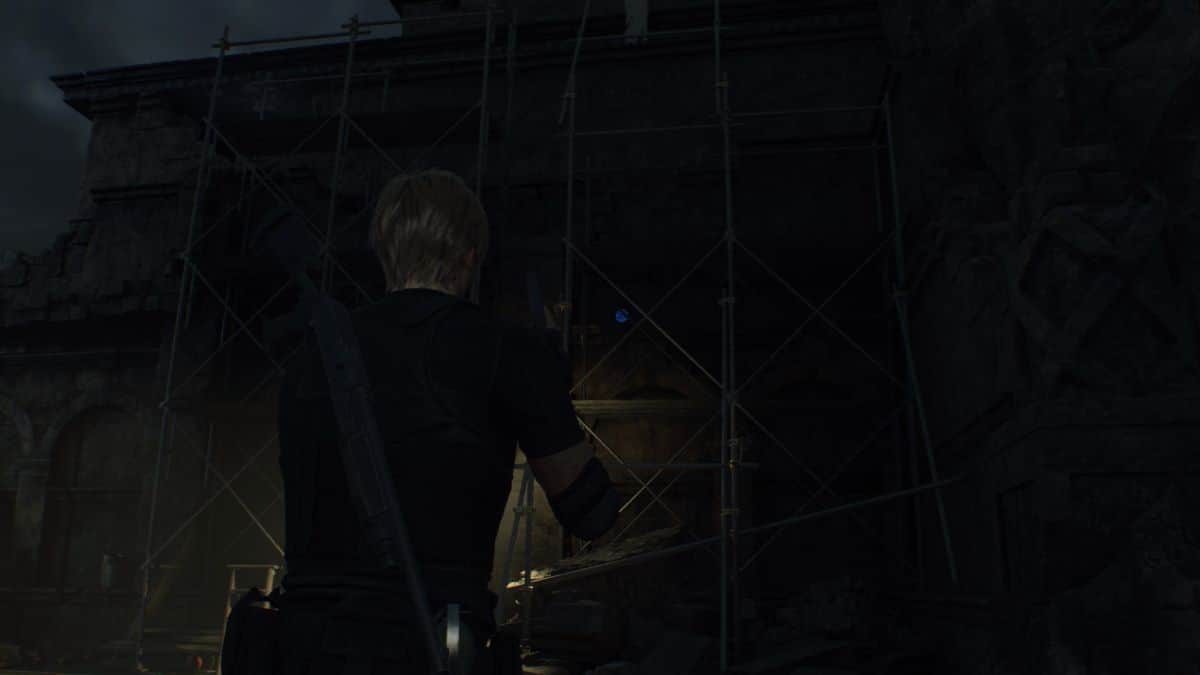 fourth medallion and scaffolding