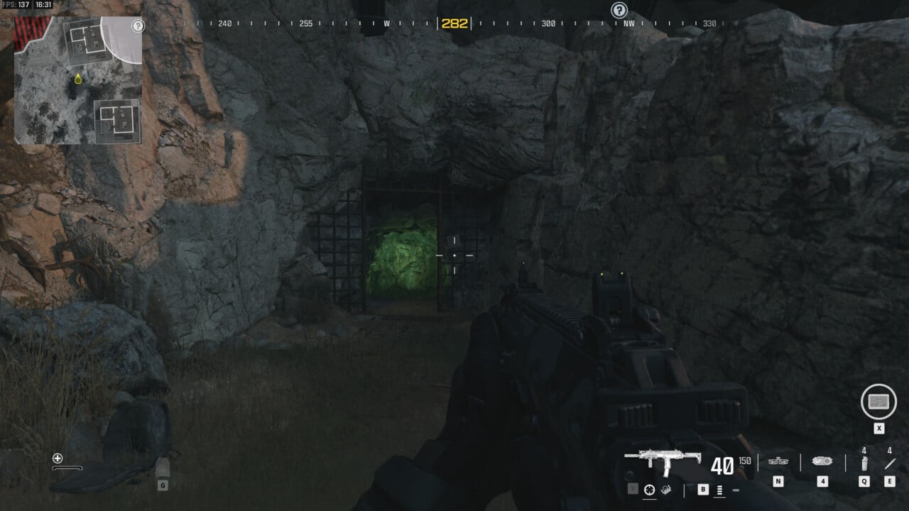Modern Warfare 3 Oligarch: tunnel emitting a green light.