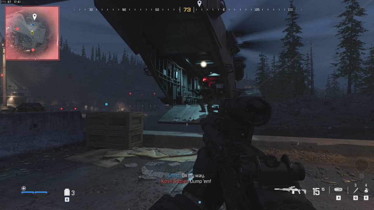 Modern Warfare 3 Gora Dam: exfil helicopter with its hatch open.