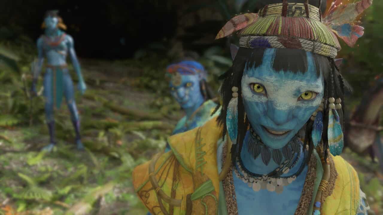 Avatar Frontiers of Pandora tips and tricks: Na'vi in yellow top facing the camera.