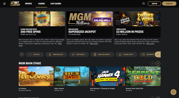 A screenshot of a Curacao casino not on GamStop showing the main casino lobby with promotional banners for welcome bonuses.