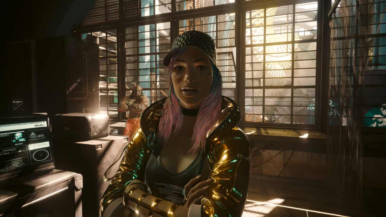 Cyberpunk 2077 best starting attributes for 2.0 and Phantom Liberty: women with baseball cap in office.