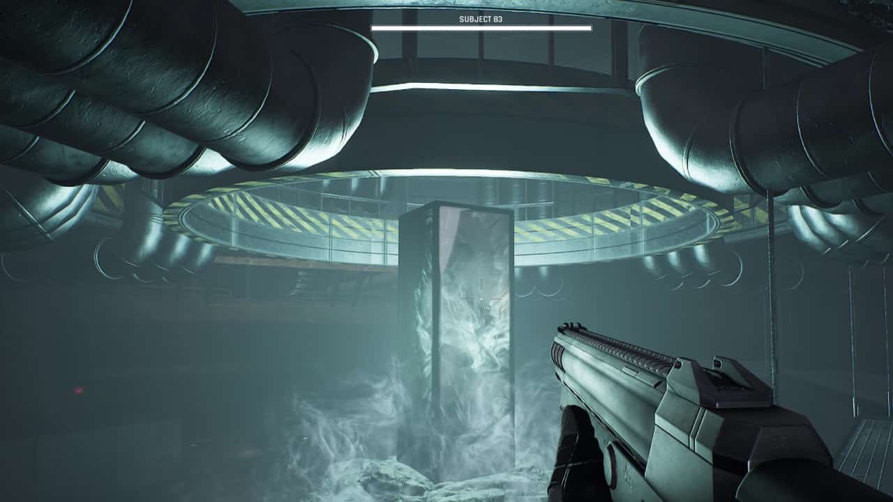 Trepang2 bosses list: Subject 83 sits at the centre of its dimly-lit room, mist pouring off of it.