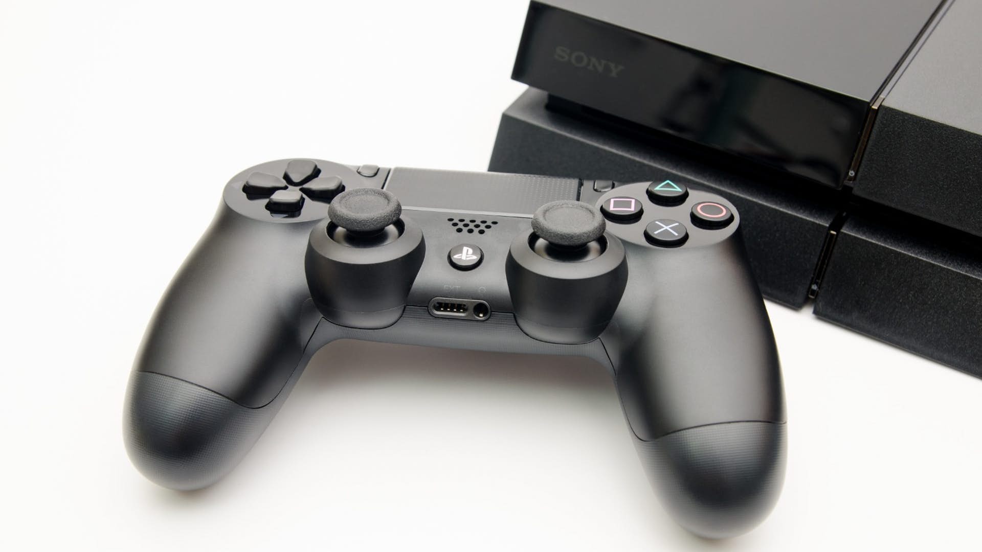 PlayStation 4 has officially sold 100 million units worldwide