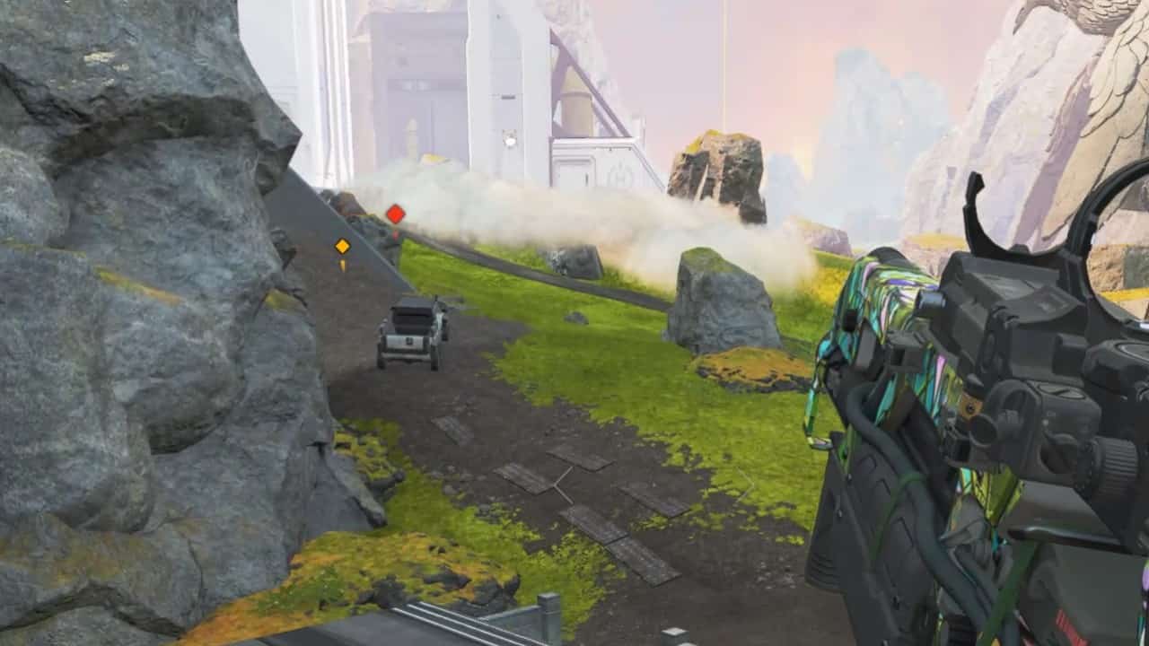 Apex Legends Bloodhound guide: A Bangalore smokescreen with teammate positional pings inside of it.