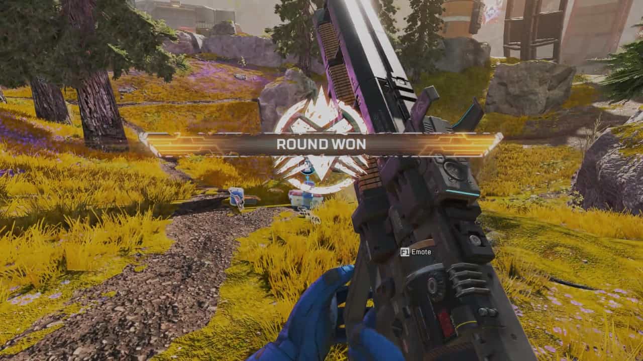 Apex Legends character tier list: The Round Won badge appears on-screen, glowing, after a player defeats the final enemy opponent.