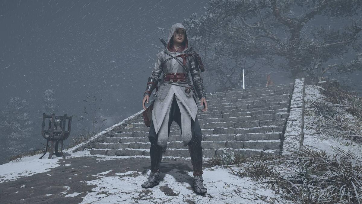 Assassin's Creed Shadows assassin outfit: Naoe in the assassin outfit.