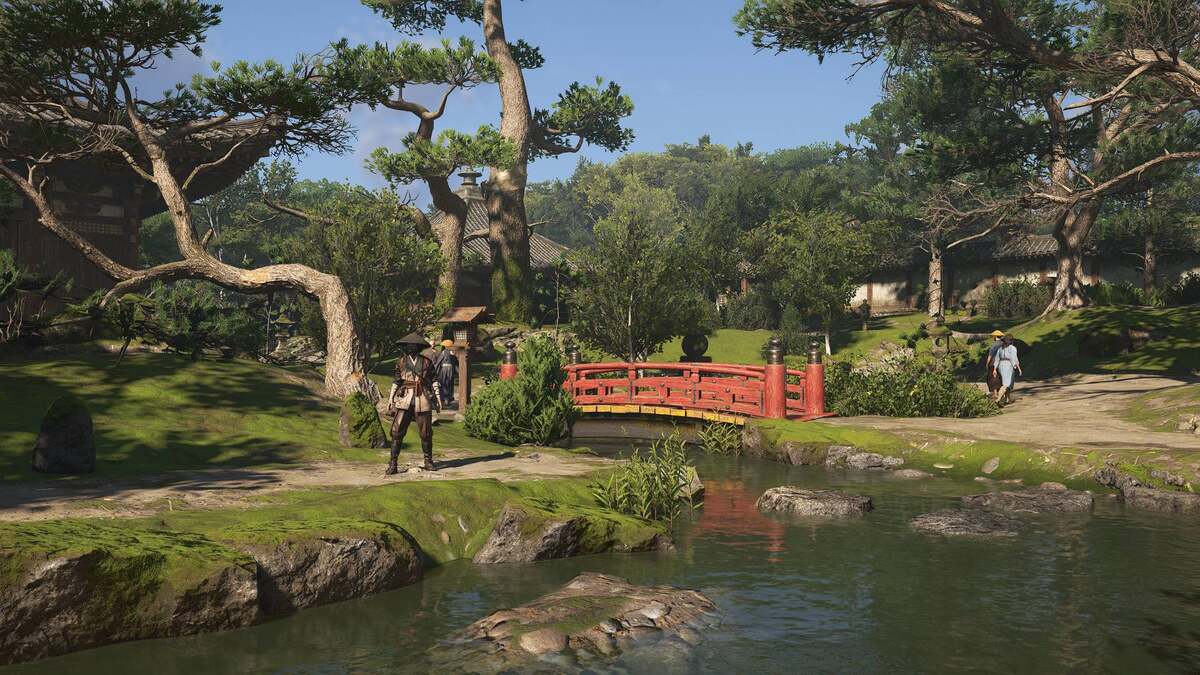 Assassin's Creed Shadows Toji Temple Lost Pages: Naoe in a temple's grounds.
