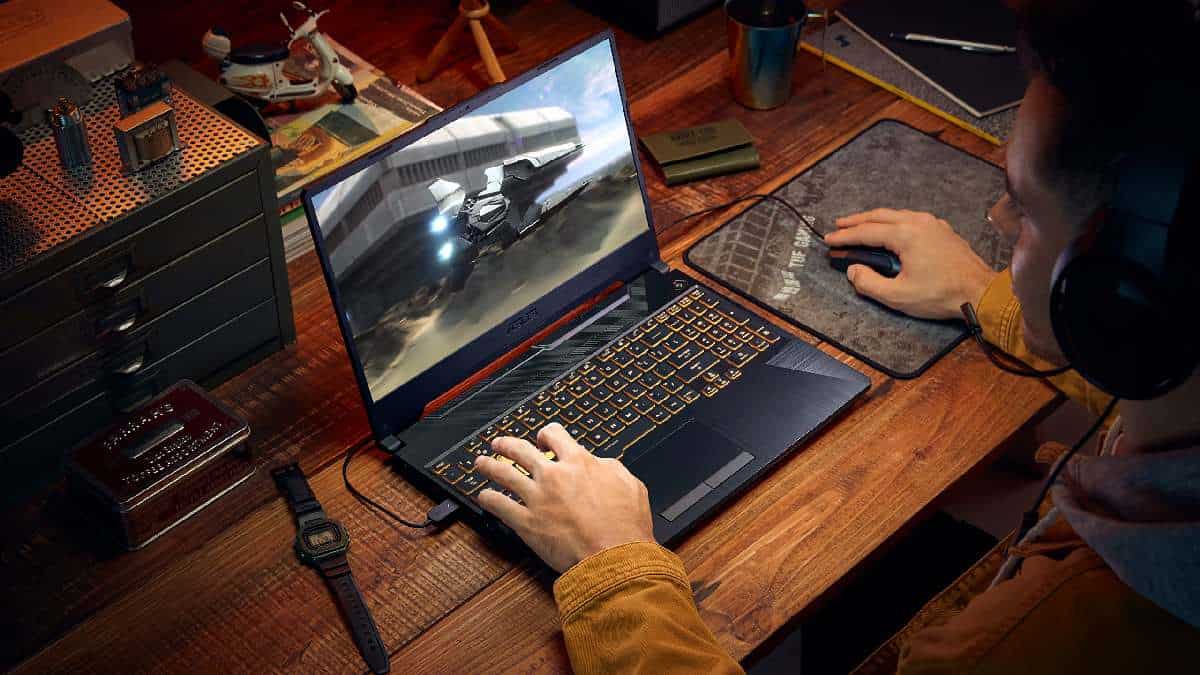 This RTX 4070 laptop is just $979.99 for Cyber Monday which is perfect for Starfield
