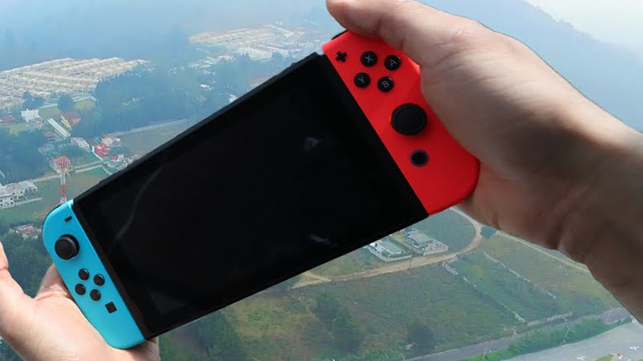 A Nintendo Switch was dropped from 1,000 feet and it didn’t break