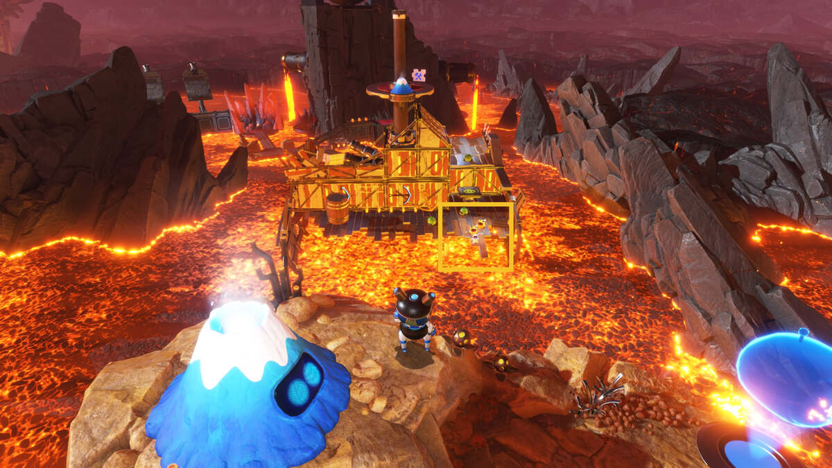 Astro Bot Cannon Brawl: Astro exploring the Cannon Brawl level.