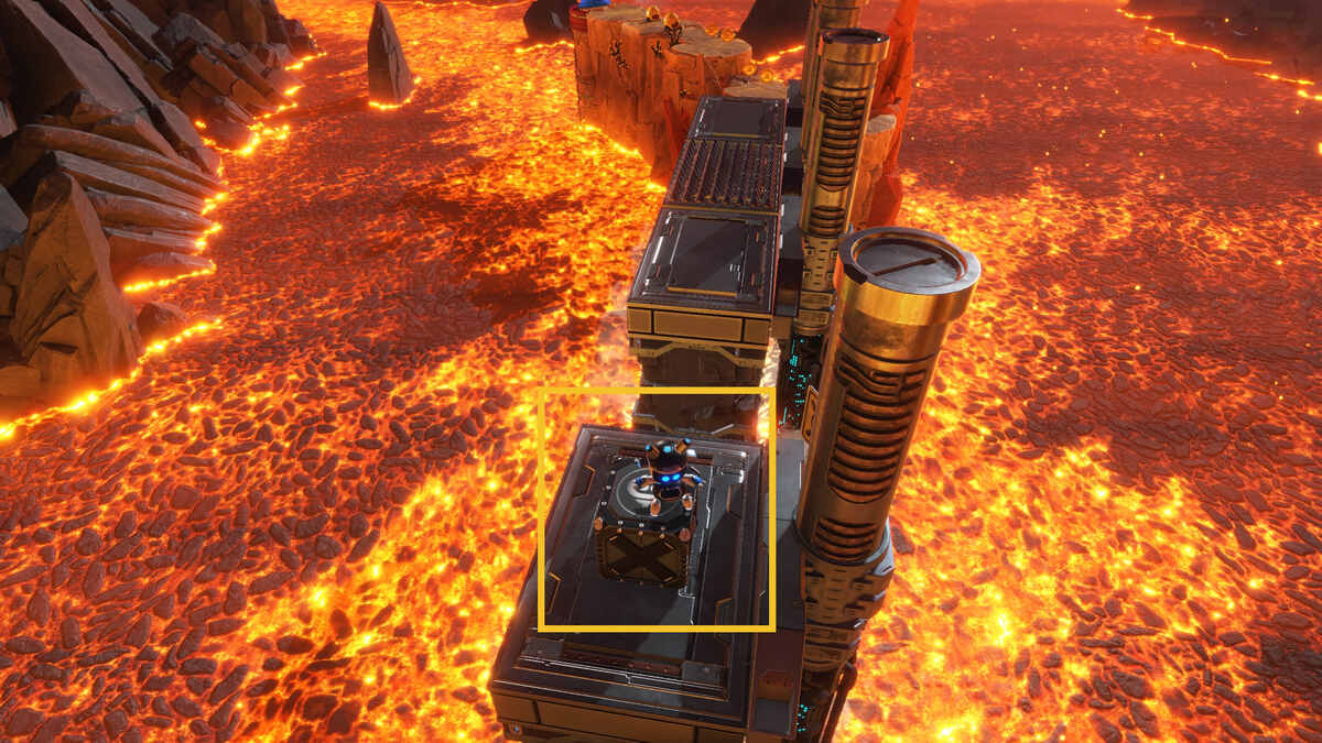 Astro Bot Cannon Brawl: Astro exploring the Cannon Brawl level.