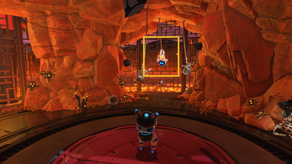 Astro Bot Cannon Brawl: Astro exploring the Cannon Brawl level.