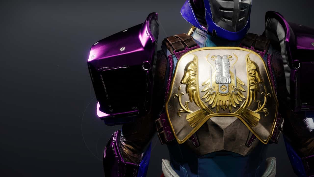 12 best Destiny 2 Titan exotics for PvP, PvE and endgame content: Crest of Alpha Lupi on display.