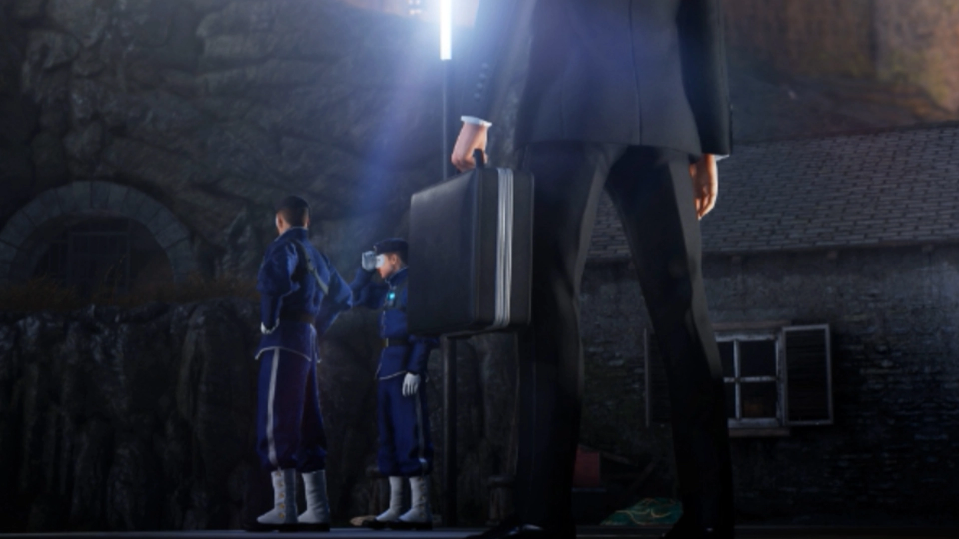 Hitman 2’s homing briefcase is christened as an official gadget