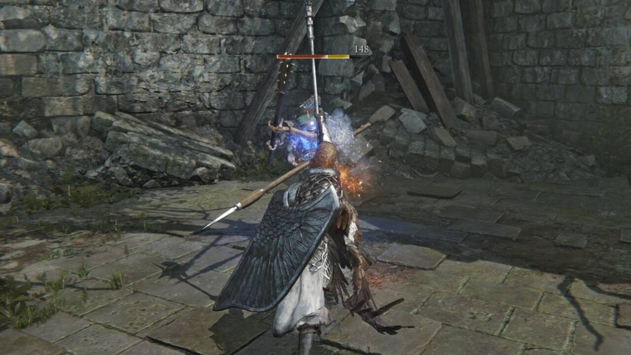 Elden Ring Nightreign guard counter: Guardian performing a guard counter.
