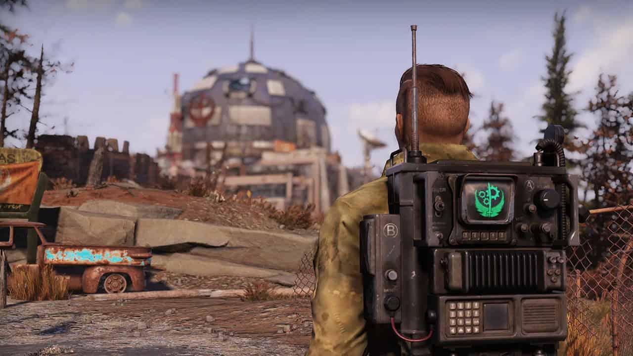 Fallout 76 Nuke Codes: A player with a radio pack. Image via Bethesda Studios.