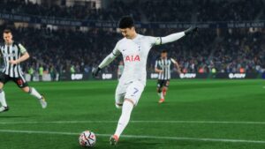FC 24 Asian ratings: Son preparing to shoot in a match between Tottenham and Newcastle.