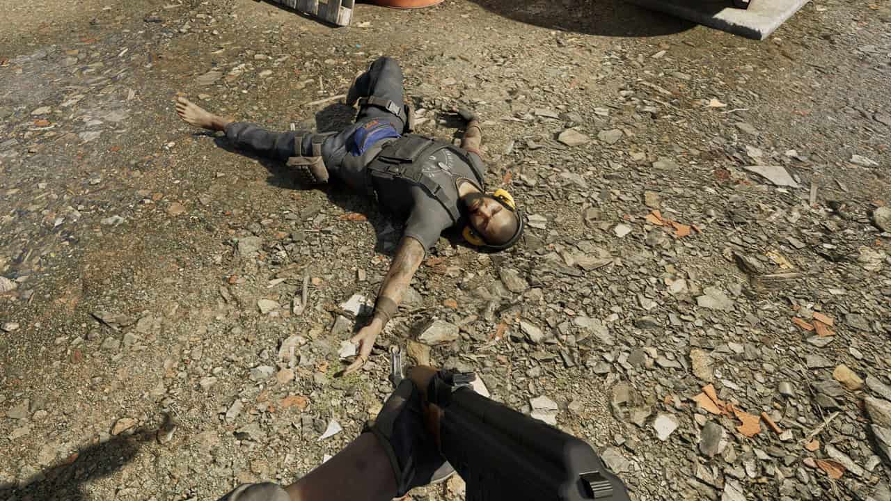 Gray Zone Warfare fix stuttering and lag: A player checks a body for ammo. Image captured by VideoGamer.