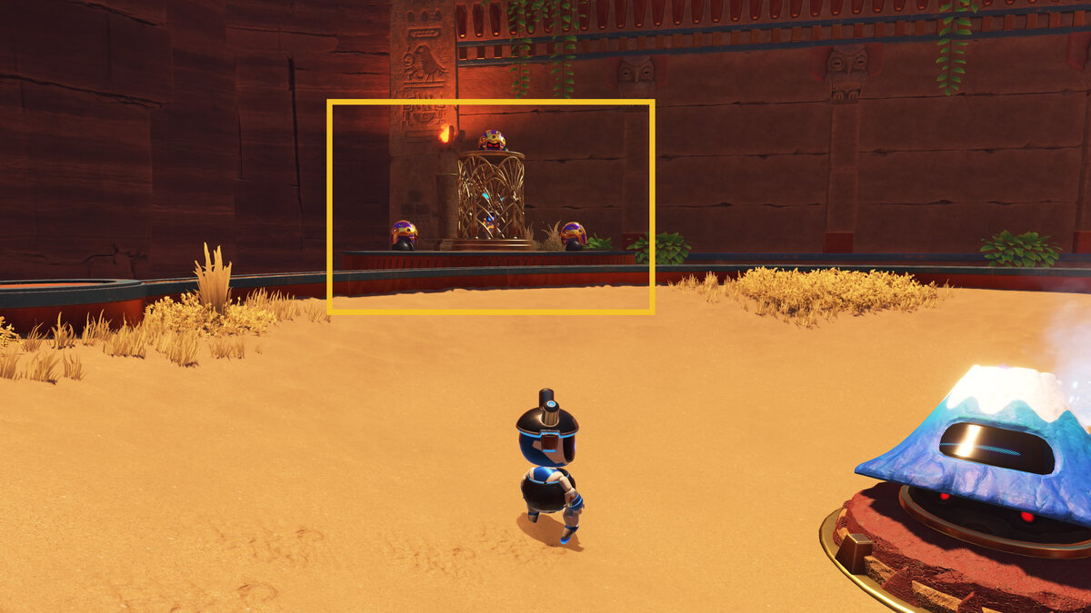 Astro Bot Hieroglitch Pyramid: Astro exploring a pyramid.