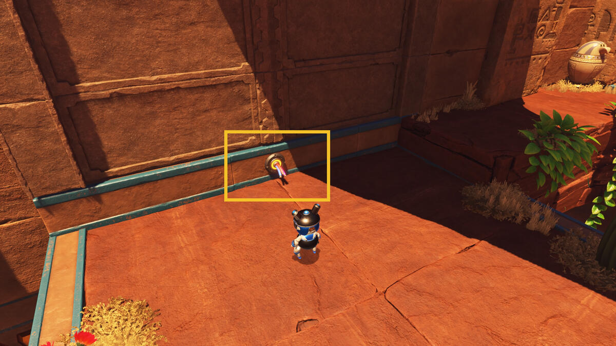 Astro Bot Hieroglitch Pyramid: Astro exploring a pyramid.