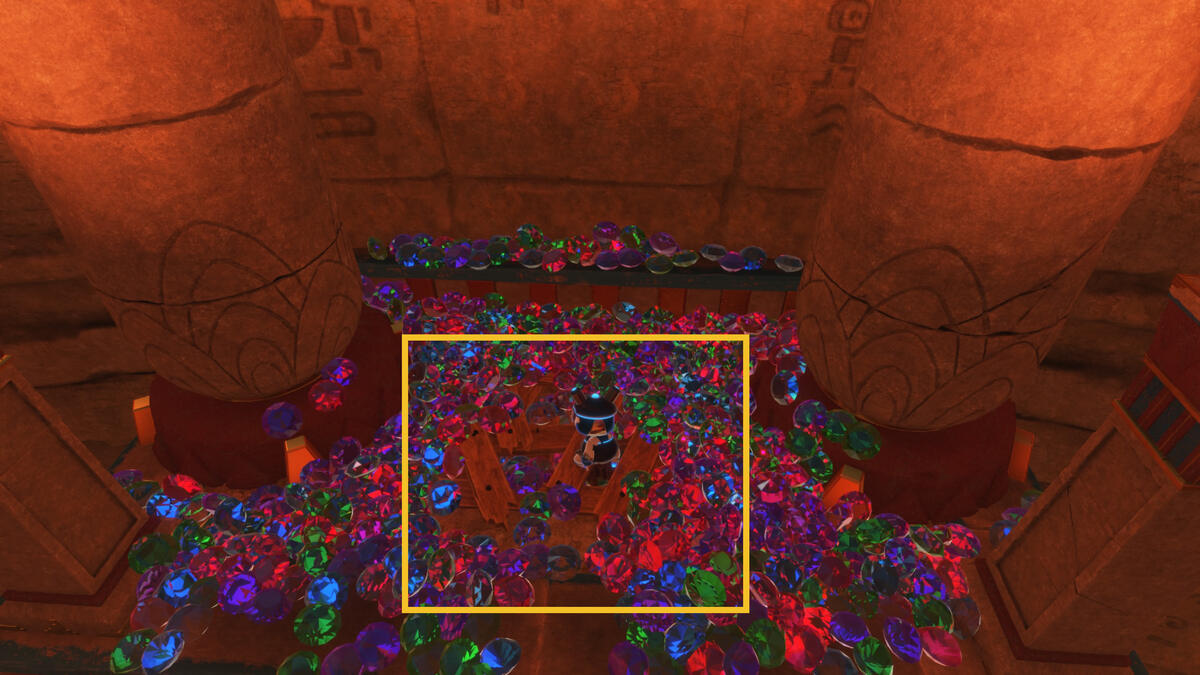 Astro Bot Hieroglitch Pyramid: Astro exploring a pyramid.