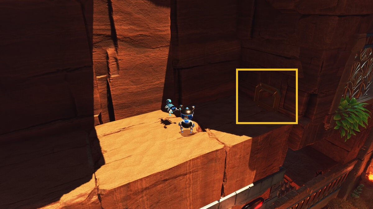 Astro Bot Hieroglitch Pyramid: Astro exploring a pyramid.