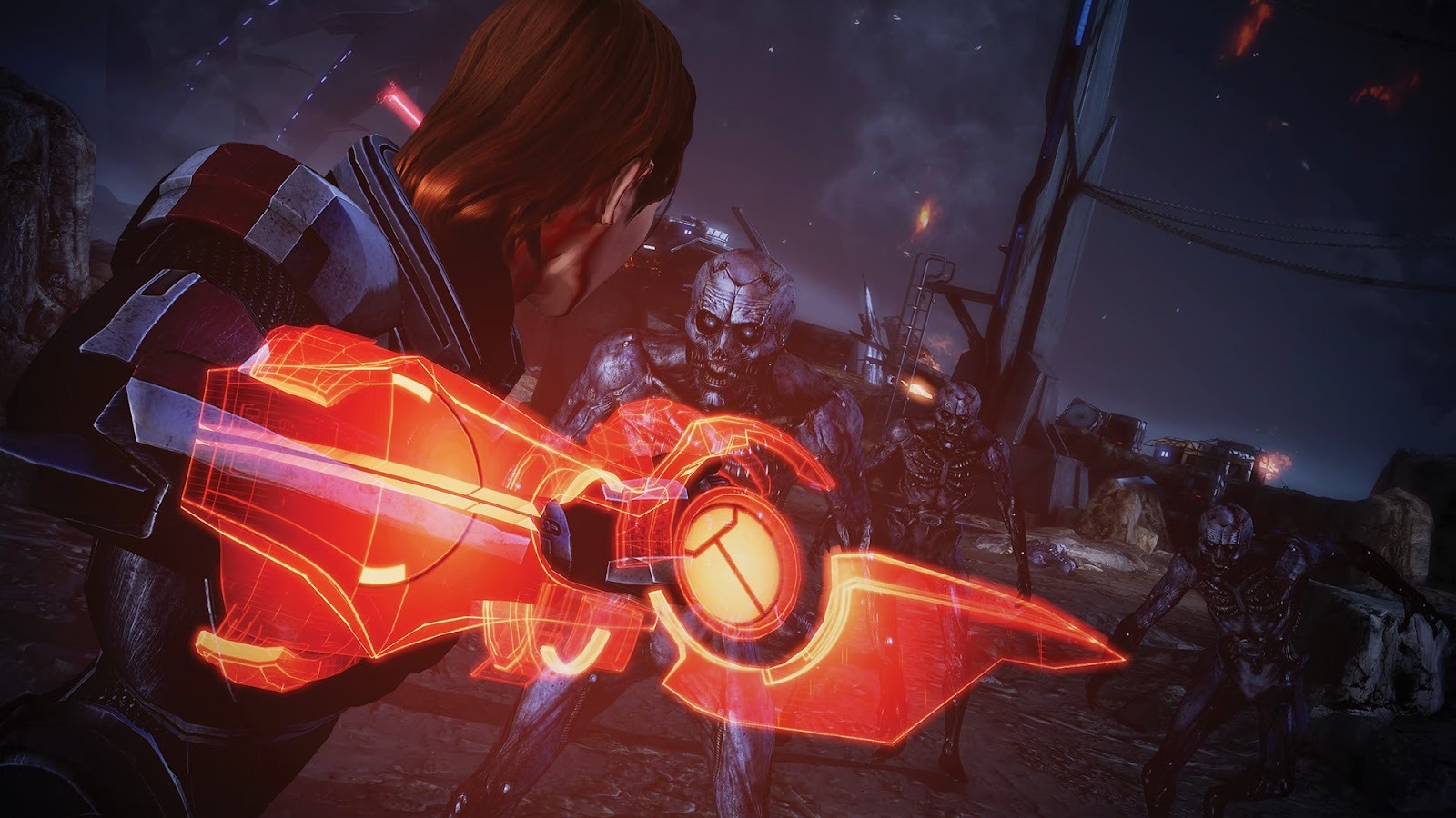 Mass Effect 3 - Commander Shepard readies her Omni Blade