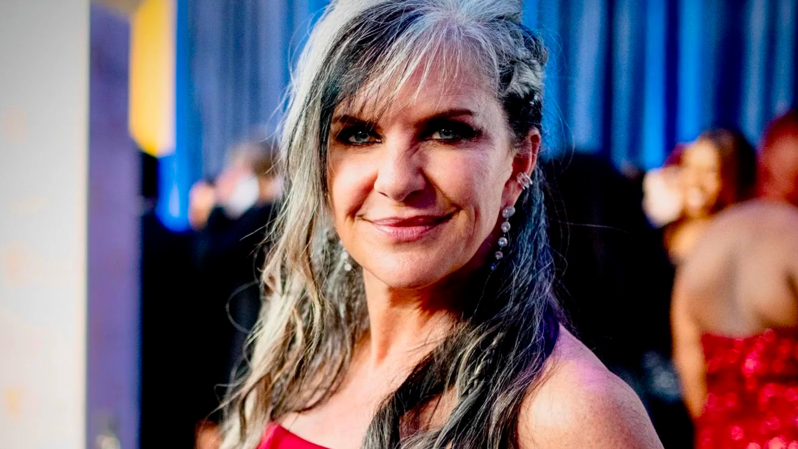 Jennifer Hale - Hale at an upmarket gala