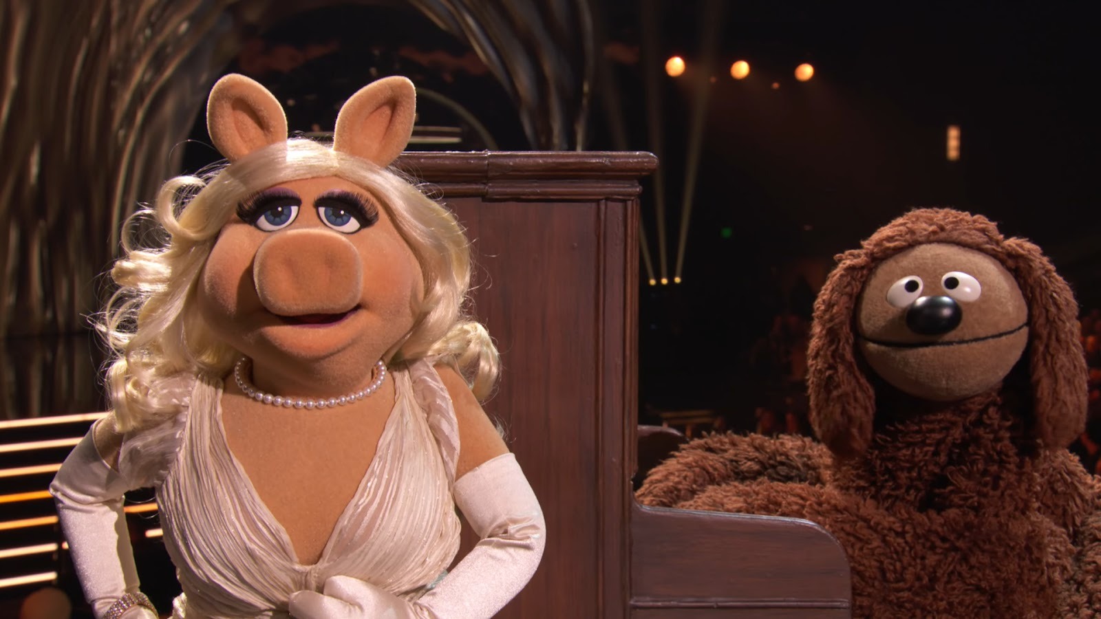 The Game Awards - Rowlf the Dog and Geoff Keighley's alleged lover, Miss Piggy