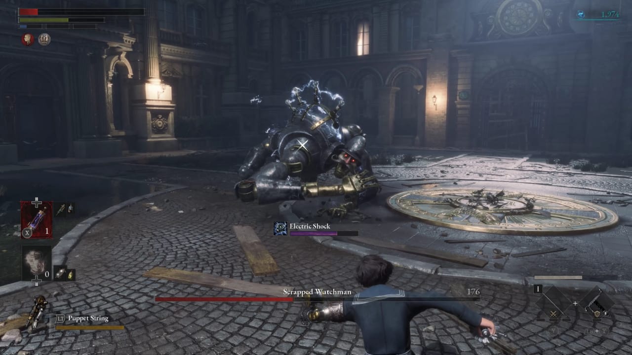 Lies of P how to beat the Scrapped Watchman: Player dodges a grab attack by the Watchman.