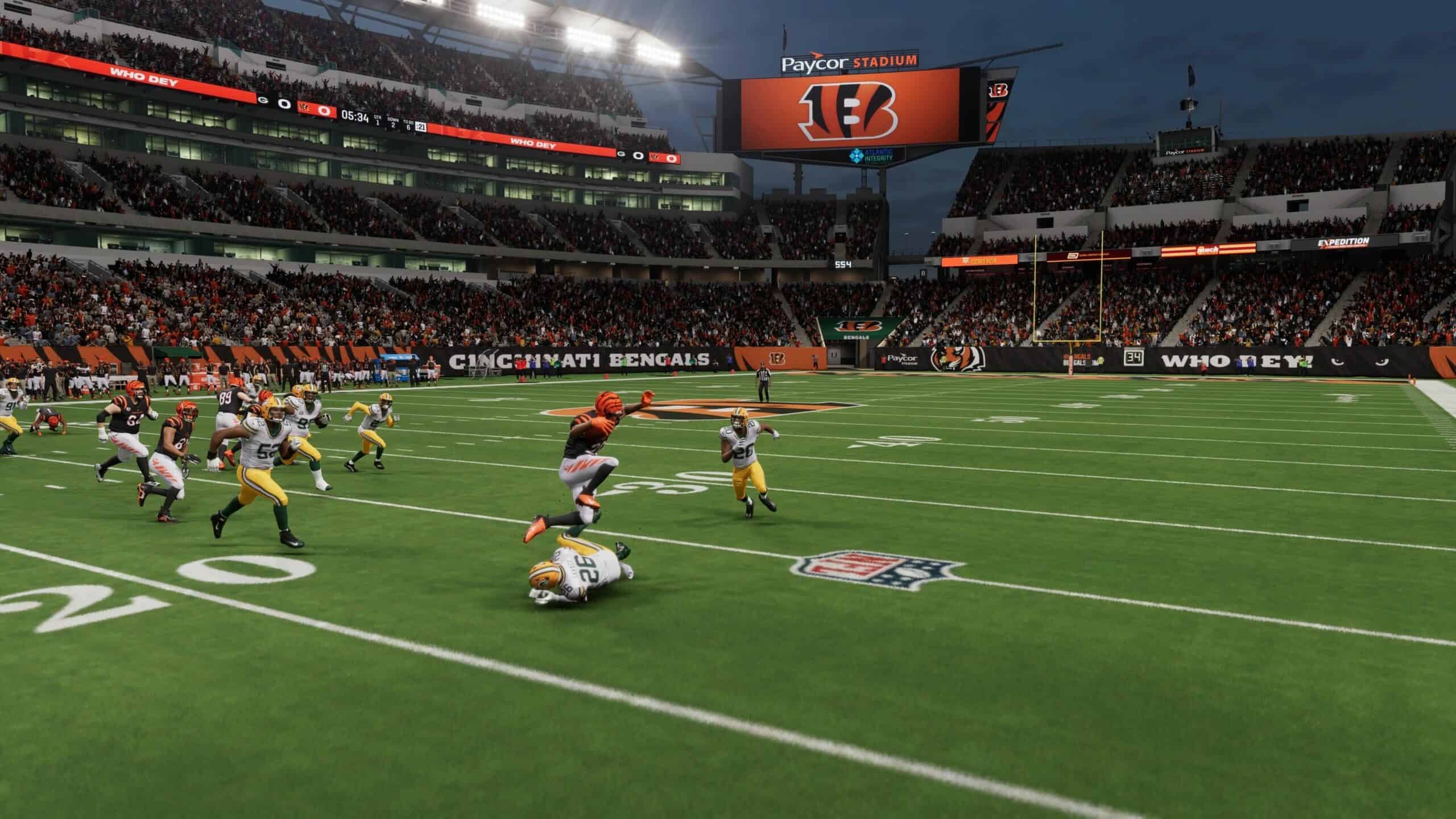 How to jump, hurdle, and jurdle in Madden 24