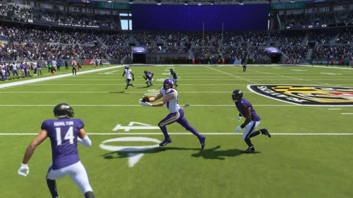 An nfl game is shown in a stadium while players' TE ratings from Madden 24 are displayed.