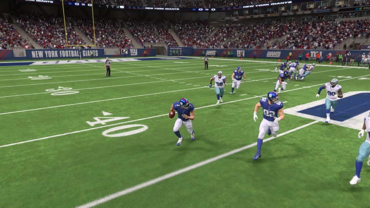 madden 24 request trade: Player scrambles with the ball for the Giants