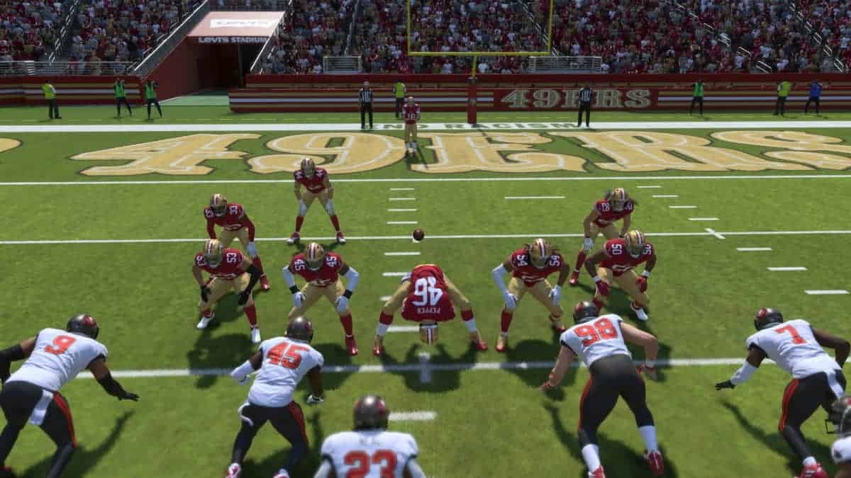 Madden 24 player's complaint gets community ridiculing EA Sports in NFL 17 screenshot.