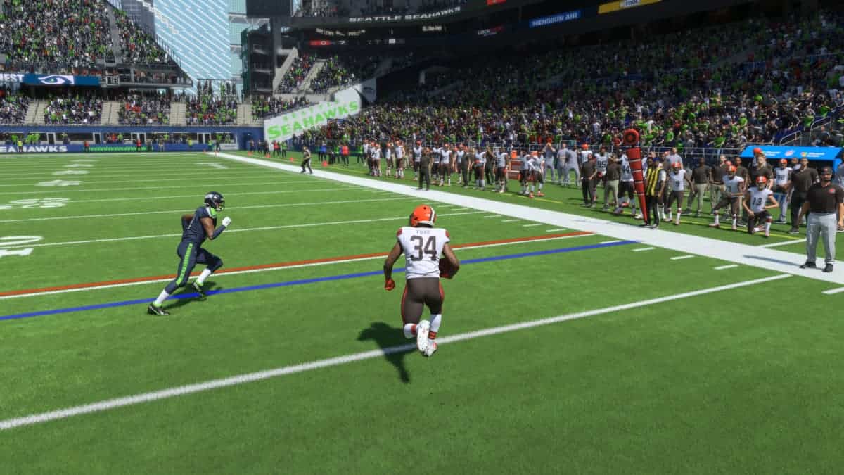 Nfl 17 screenshots featuring Madden 24 TOTW 6 highlights.